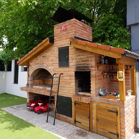 Διαμέρισμα Dina